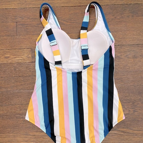 Kona Sol One-Piece Swimsuit! - Picture 6 of 7